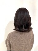 ダークアッシュで作るミディアムヘアの暗髪カラースタイル