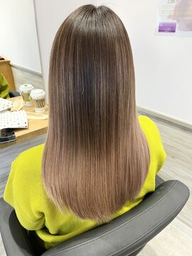 リーオオサカ(Lee Osaka) バレイヤージュ×イルミナカラーピンクベージュ　/kana