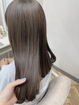 トッカ 三ノ宮店(tocca) クオライン縮毛矯正＋透明感カラー/グレージュ【たつとみ】