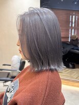 ヒビヲ(HIBIO)&nbsp;ショートボブハイトーンミルクティーベージュカラーダブルカラー