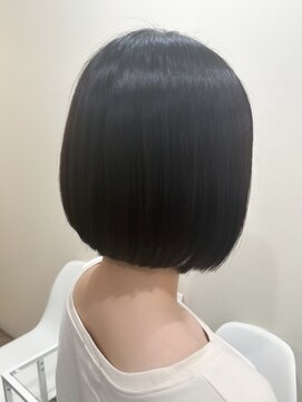 ルピナス(Lupine.) 【Ayumi】ぱつっとボブ♪