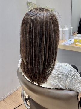 コノアラボ 守谷店(Conoah labo) 白髪ぼかしハイライト/脱白髪染め/イメチェン/こなれミディ