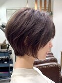 ショートボブ/丸みショート/グレージュ/透明感カラー/小顔カット