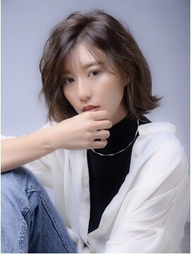 ダリア(Dahlia) くびれボブ × ニュアンスレイヤー