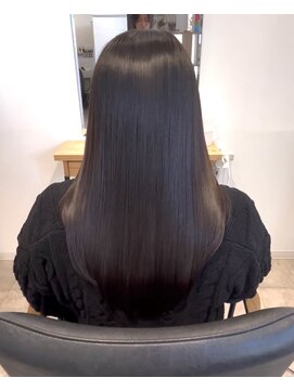 リベイル(LIVEIL) 髪質改善ストレート 縮毛矯正 地毛風ストレート 艶髪ロング