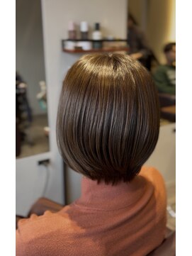 ブル(b.u.l.l.) ショートボブ