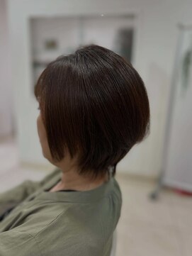 デフィ アオヤマ(defi AOYAMA) 大人ナチュラル丸みショート