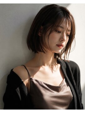 ファムバイアヴァンス(Femme by AVANCE.) 抜け感ダークブラウンボブ