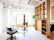 イーナ(17 HAIRMAKE&NAIL)