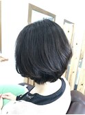 ショートボブ