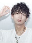 刈り上げツーブロック前下がりマッシュツイストスパイラルパーマ