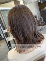 インス(ensue)&nbsp;ensue 艶カラー×ココアブラウンくびれレイヤーミディアム中島