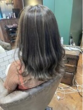 ライズ バイ レボ(RISE by REVO) 大人可愛い/ショコラアッシュ/ヘルシースタイル/ふんわりカール