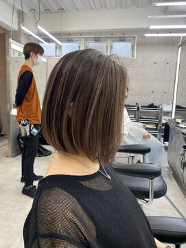 イキ 表参道(iki omotesando) モード/無造作ウェーブ/大人ガーリー[表参道駅]