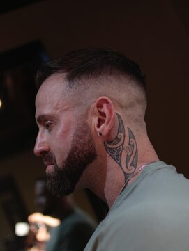 コング(KONG) ハイスキンフェード(ニュージーランドスタイル)