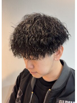 リヴ オオサカ(LIV OSAKA) ツイストスパイラル ツイスパ マッシュ 縦落ちパーマ