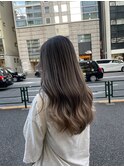 ベージュ系バレイヤージュ