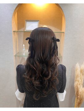 カラークチュール(Color Couture) メルティカラー/フェミニンロング/似合わせカット/着物ヘア