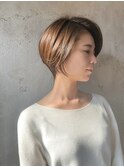 【大人女性】王道な女性らしいショートヘア