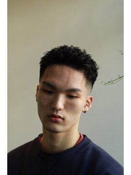 オーディナリーバーバープレース(Ordinary Barber Place) 高円寺/ピンパーマ/スキンフェード