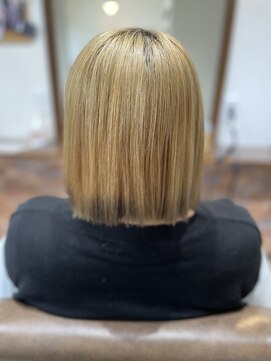 美容室ふくろう 低ダメージストレート