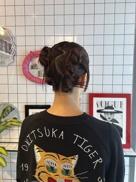 ヘアー アレス(hair ales) タイトアレンジ　ツインアレンジ