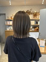 ジュエ プリュム(jouer plume)&nbsp;外ハネボブ　結べるボブ　ボブレイヤー　オリーブグレージュ