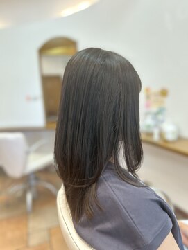 サリュ(Salut) ミディアムレイヤー