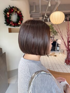 Bob × Ash beige