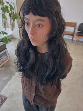 グラデーションカラーロングヘアウェーブ立体感ゆるふわ