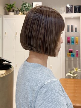 シュク 高円寺(SYUK) 加藤【高円寺】ミニボブ/白髪ぼかし/ハイライト