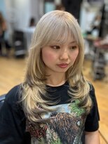 オーストヘアー リュウール(Aust hair Lueur) ハッシュカットとエンドカラー