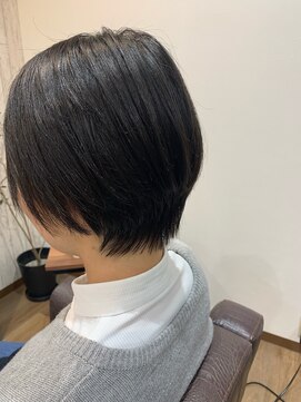 エウレカ(EUREKA) ハンサムショートの黒髪アッシュ