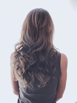 ロッソ 逗子銀座店(ROSSO Zushi-Ginza) 白髪染めでもここまで出来る【ハイライト】ハイトーンカラー