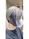 派手髪ショートボブ