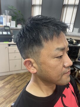 カザマ フェードカット