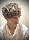 ハイトーンマッシュ×無造作スパイラル