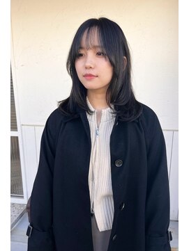 ヨーキィ(Yorki) 暗髪×内巻きレイヤー