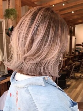 リード バイ ラグーン(LEAD by LAGOON) イヤリングカラーハイライトインナーカラーバレイヤージュ