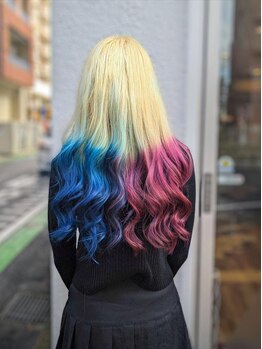 ピヴォヘアー(pivo hair)の写真/【メンズも大歓迎】ハイトーンやブリーチはpivo hairに!透明感と艶のあるデザインカラーで理想のスタイルに
