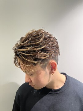 フライ 東通り店(Frei) フェザーパーマ