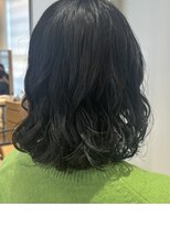 アピッシュ(apish 並木通り)&nbsp;大きめカールのボブパーマ