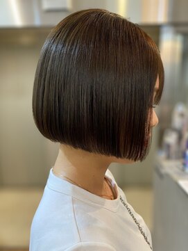 ジ エクト ヴィシア 心斎橋店(The Ect VIXIA) 切りっぱなしボブ/ハッシュボブ/くすみベージュ