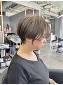 くびれショートボブ（オリーブベージュ）