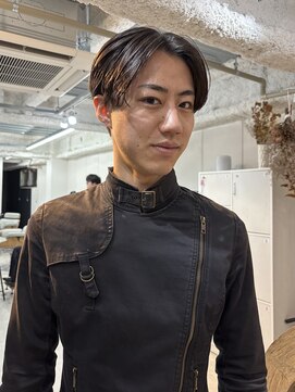 ジェスター 烏丸御池店(JESTER) 〈suzuno〉センター分けメンズカット