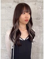 スール(seul) ホワイトベージュインナーカラー×レイヤーカット