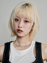 サンクプロジェクト(cinq PROJECT) 原宿ブリーチダブルカラーハイトーンカラーブロンドハッシュボブ