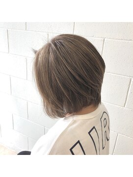 アフィニティー(AFINITY) ショート×ハイライトカラー《ハイライト/堅田美容室/髪質改善》