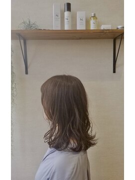 ステラルーチェ(STELLALUCE) リラクシーミディアムボブ