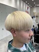 オーシャントーキョー 仙台(OCEAN TOKYO)&nbsp;ホワイトカラー刈り上げハイウエイトマッシュブロンドブリーチ